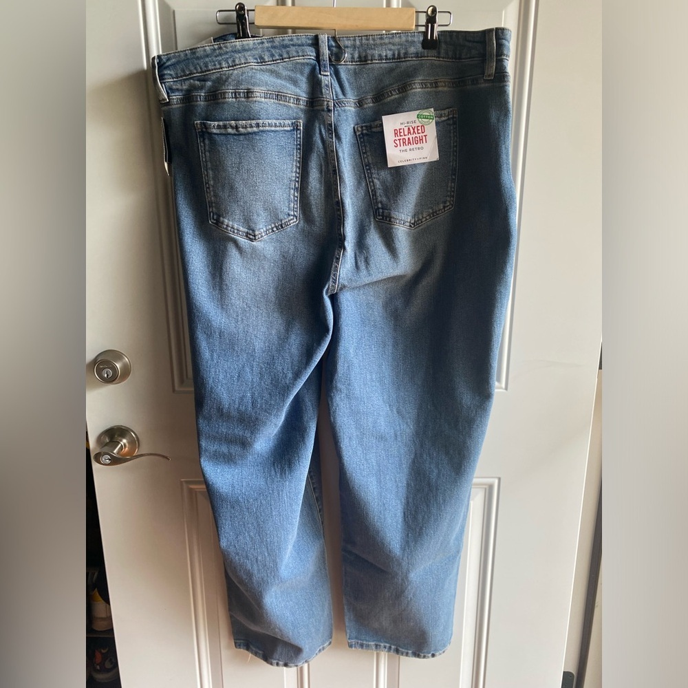 Celebrity Pink The Retro Jeans 22 Medium Blue Relaxed Straight High Rise NWT - Picture 8 of 11